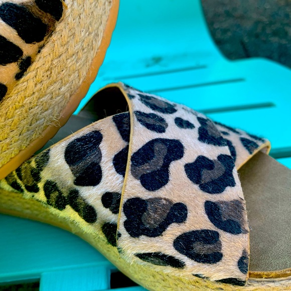 Leopard Raffia Sandals - Picture 3 of 4